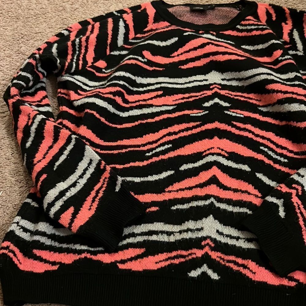 ‎ASOS sweater 4 - Picture 3 of 6